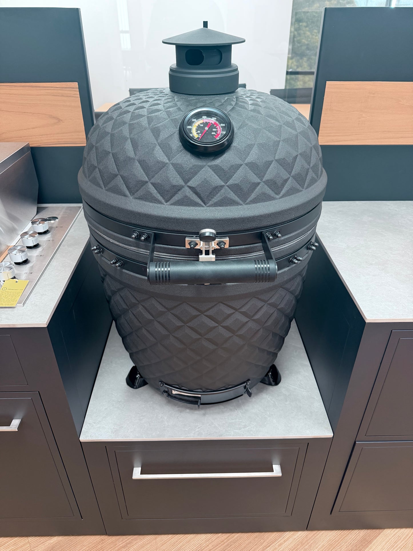 FYR Republic 22" Kamado Grill – Premium Ceramic BBQ Smoker (Matte Black)