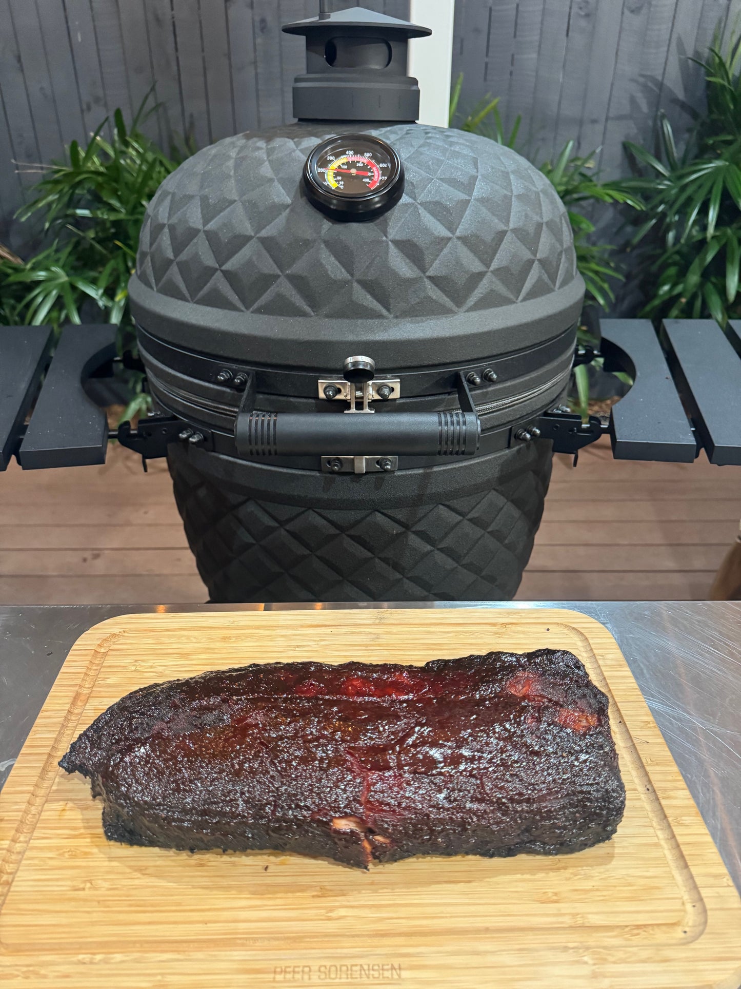 FYR Republic 22" Kamado Grill – Premium Ceramic BBQ Smoker (Matte Black)