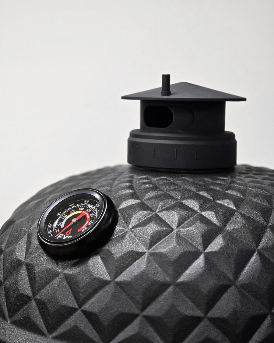 Dual Vent System + Temperature Gauge